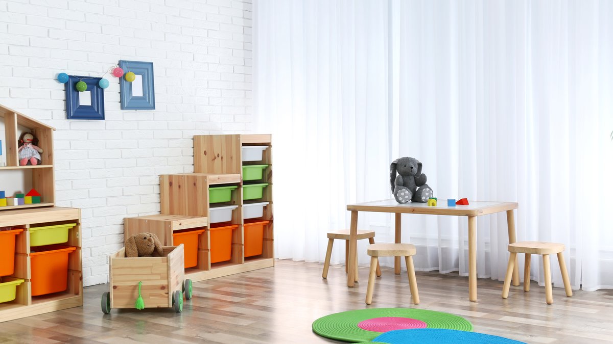 Gendarmes Expel Toddlers from Crèche in Haute-Savoie Over Rent